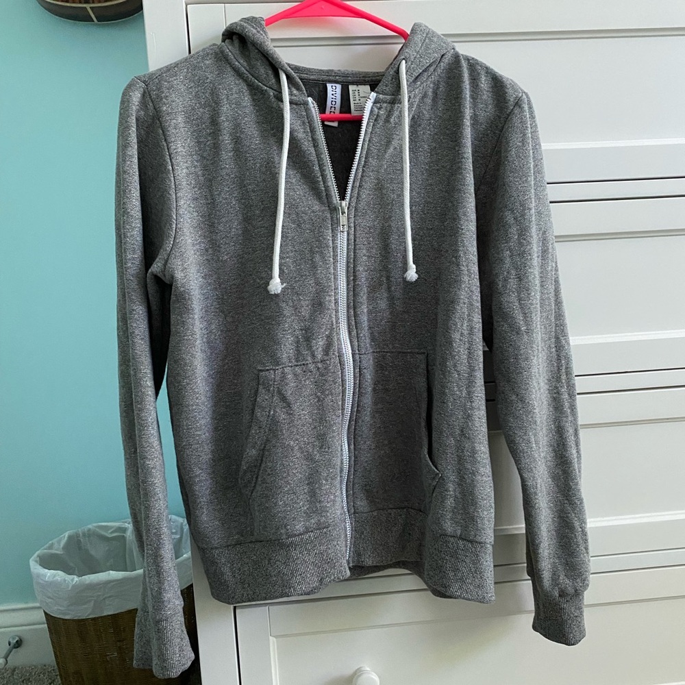 ‼️Low price‼️ H&M divided hoodie